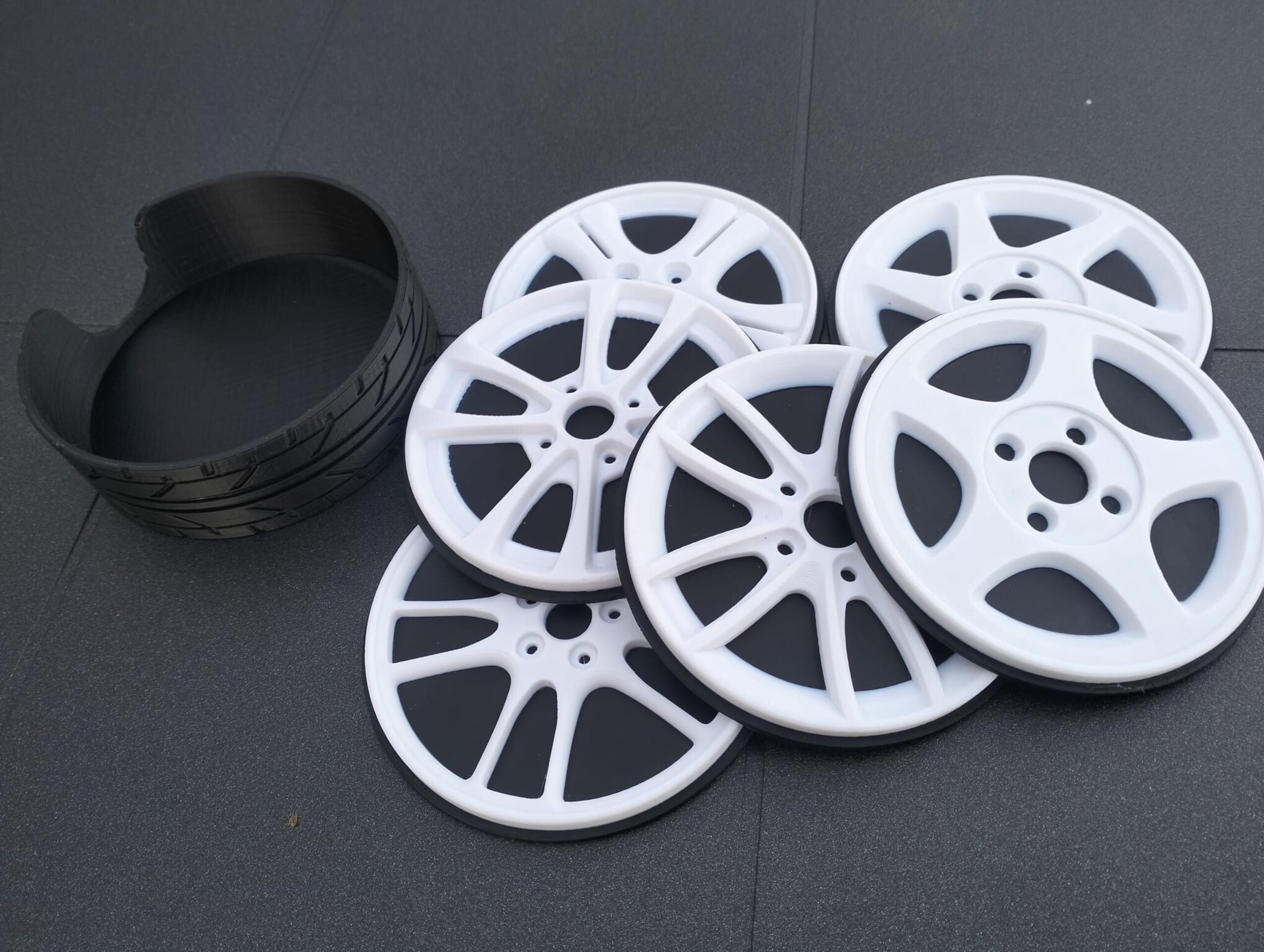 Pack Posavasos Llantas Deportivas Blancas (6 uds) - 4